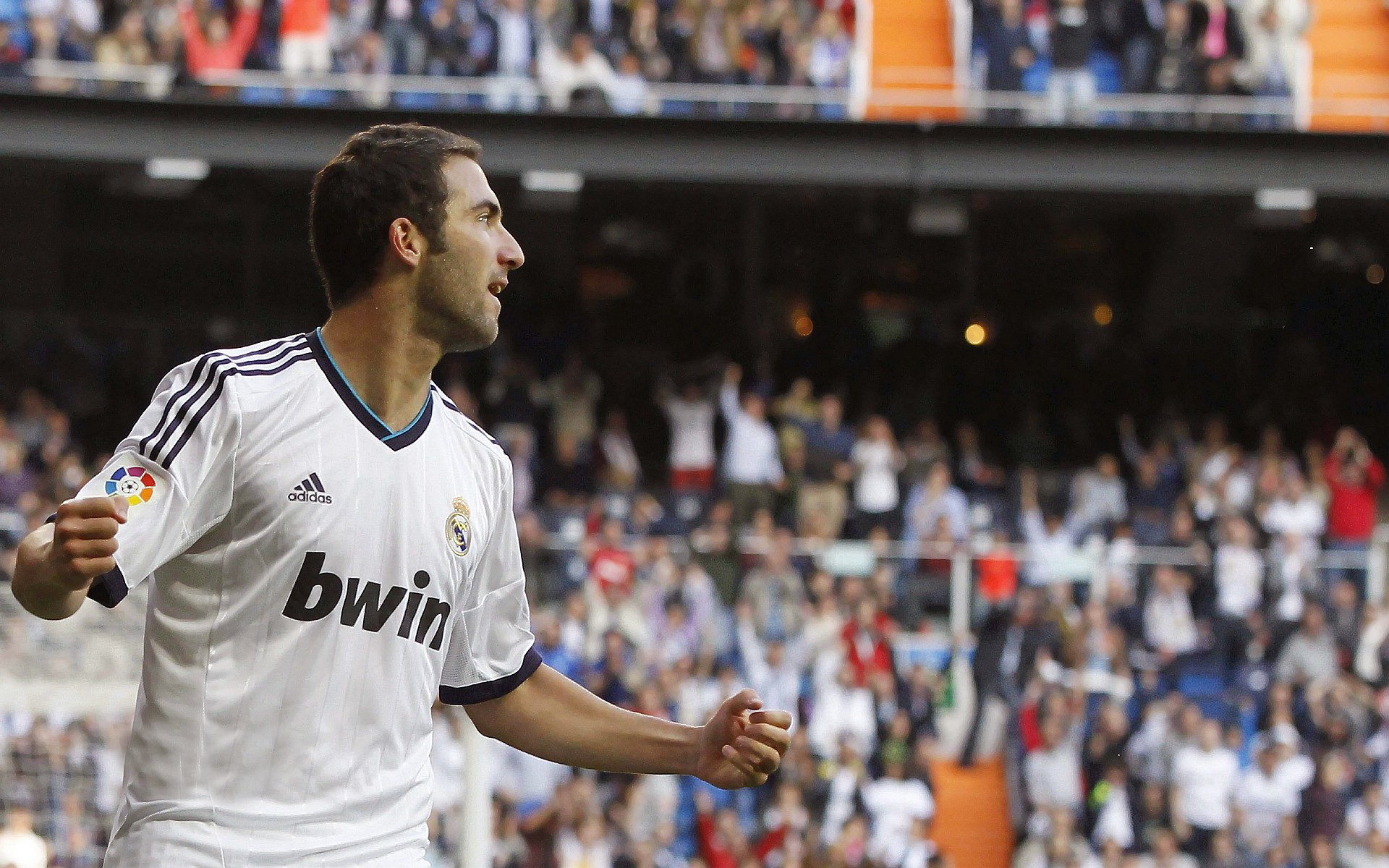 湖人速胜黄蜂,切特关键时刻爆发成制胜功臣